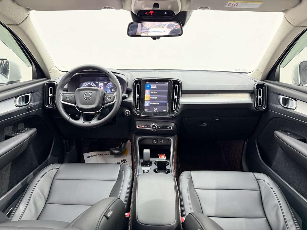 Volvo XC40 2022 T4 AWD Intelligent Travel Fashion – фото 17
