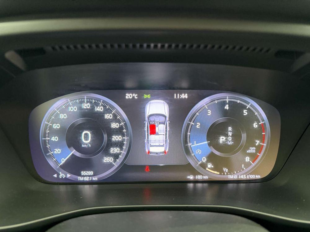 Volvo XC40 2022 T4 AWD Intelligent Travel Fashion – фото 18
