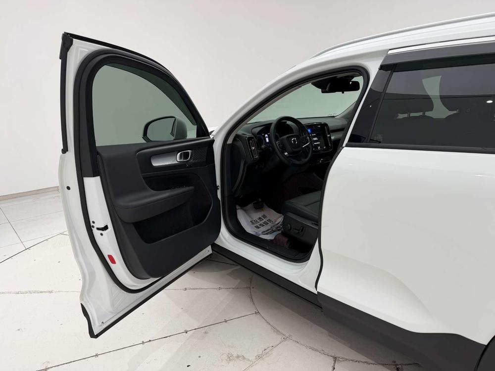 Volvo XC40 2022 T4 AWD Intelligent Travel Fashion – фото 24