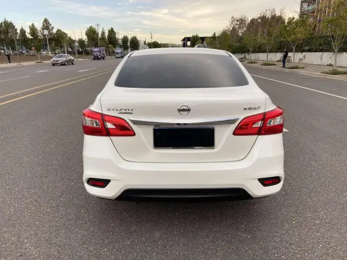 Nissan Sylphy 2022 Model Classic 1.6 XL CVT Deluxe Edition – фото 5