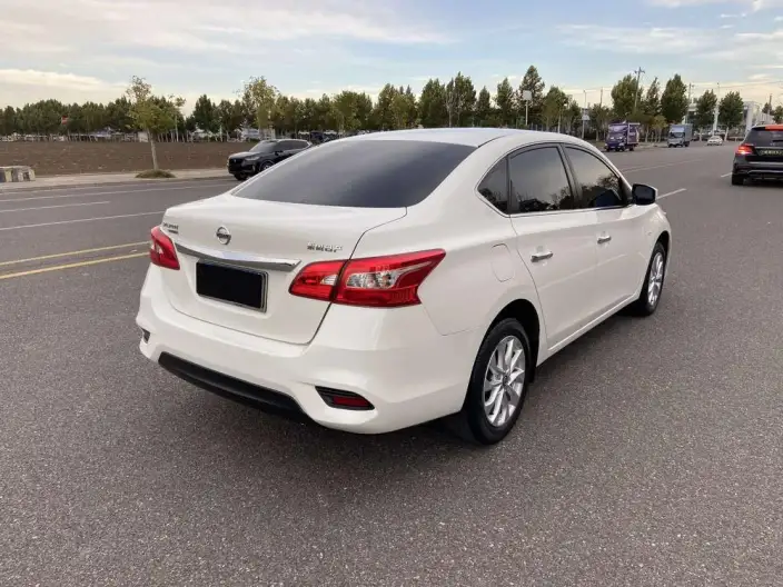 Nissan Sylphy 2022 Model Classic 1.6 XL CVT Deluxe Edition – фото 6