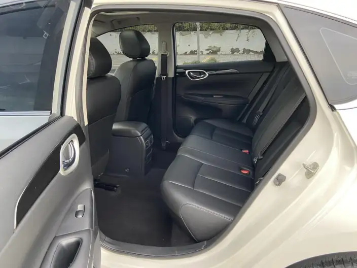 Nissan Sylphy 2022 Model Classic 1.6 XL CVT Deluxe Edition – фото 9