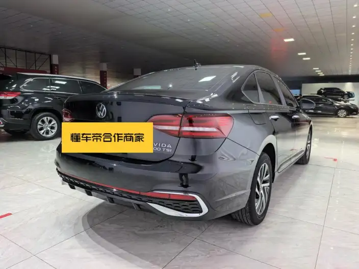 Volkswagen Lavida 2024 Model 300TSI DSG Starry Sky Manyi Edition – фото 7