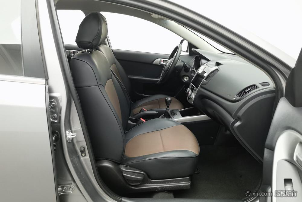 Kia Forte 2012 модификация 1.6L MT GL Memorial Edition – фото 24