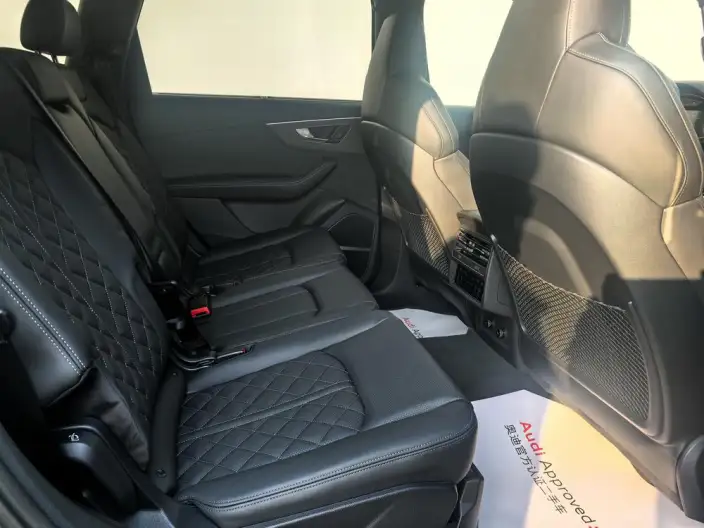 AUDI SQ7 2024 Model 4.0 TFSI – фото 9