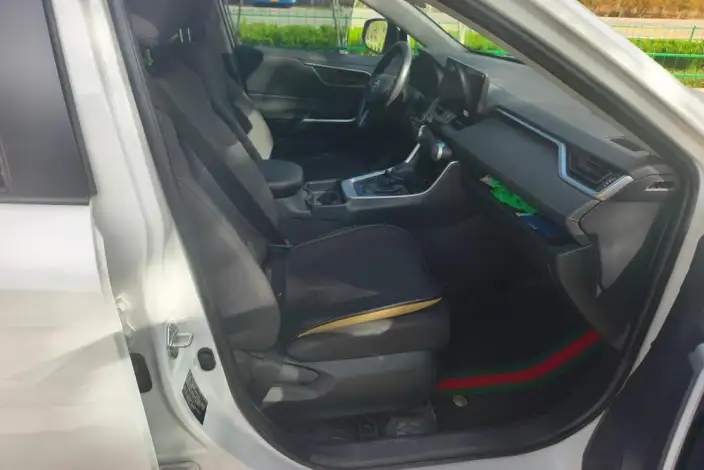 Toyota RAV4 2024 Model 2.0L CVT 2WD Urban Edition – фото 6