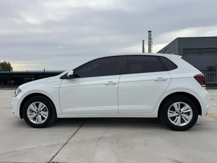 Polo 2021 Model Plus 1.5L Automatic Indulge in Music Letterpress – фото 4