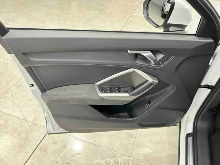 AUDI Q3 2023 Model 35 TFSI Fashion Dynamic Model – фото 10