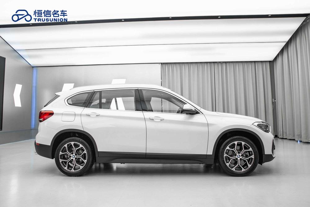 BMW X1 2022 sDrive25Li Leading – фото 7