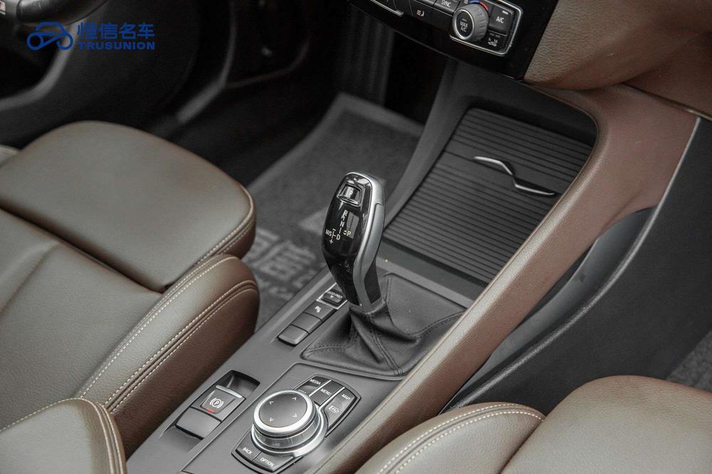 BMW X1 2022 sDrive25Li Leading – фото 17