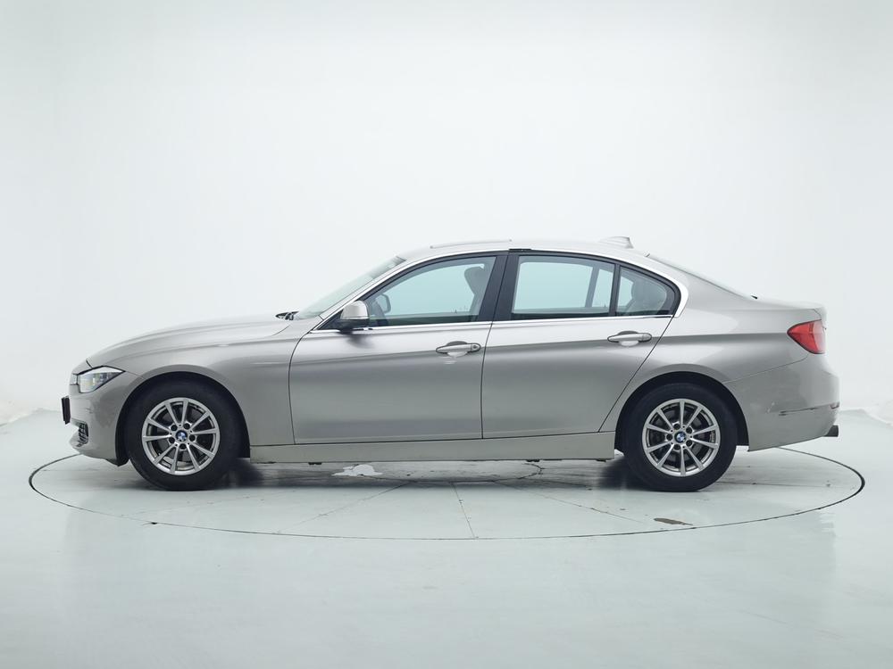 BMW 3 Series 2015 316i Entry – фото 4
