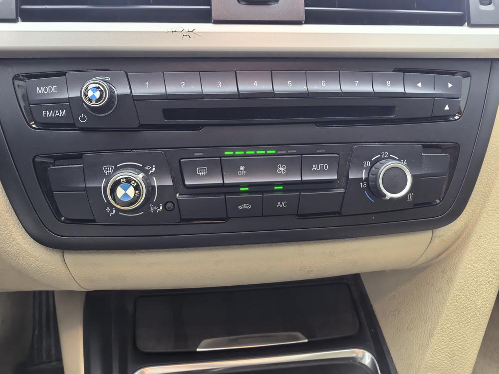 BMW 3 Series 2015 316i Entry – фото 11