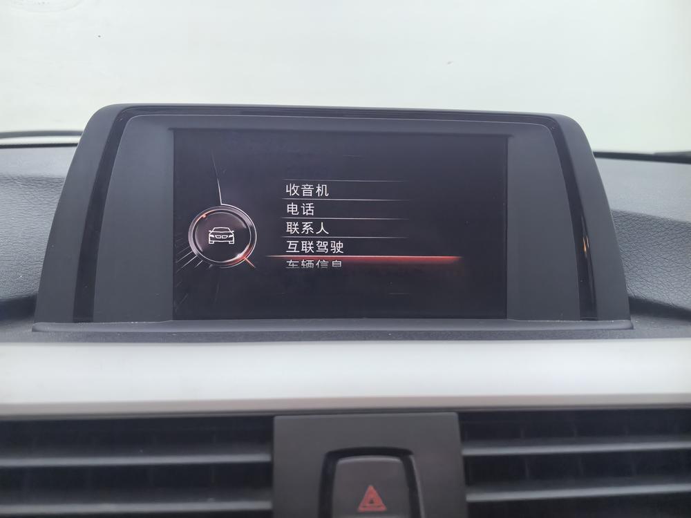 BMW 3 Series 2015 316i Entry – фото 15