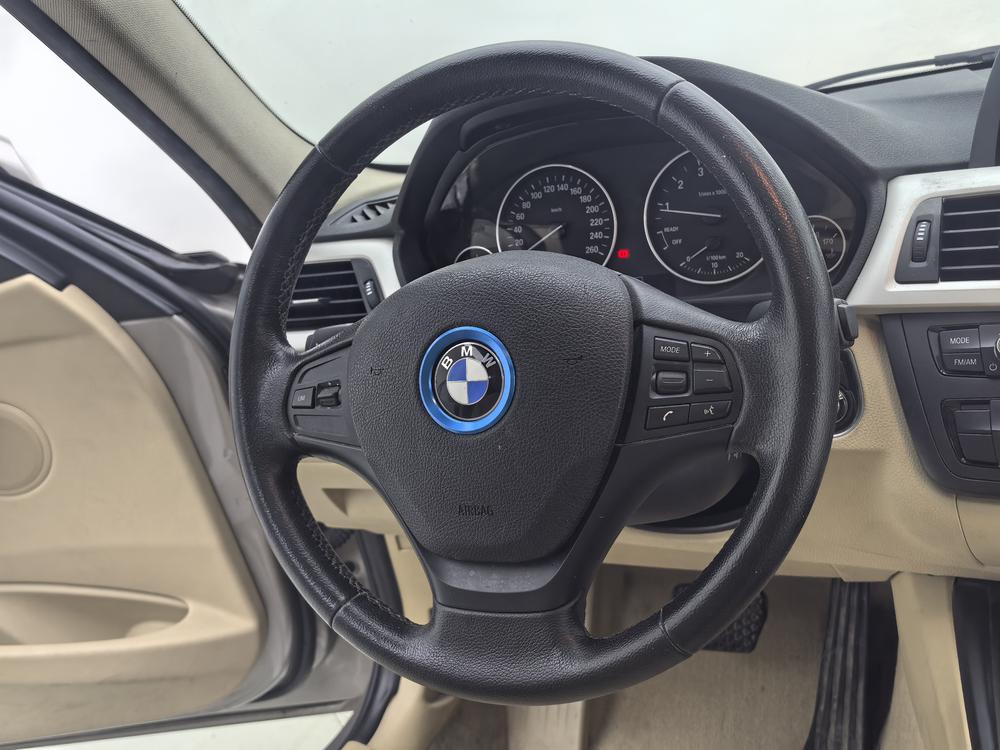BMW 3 Series 2015 316i Entry – фото 17