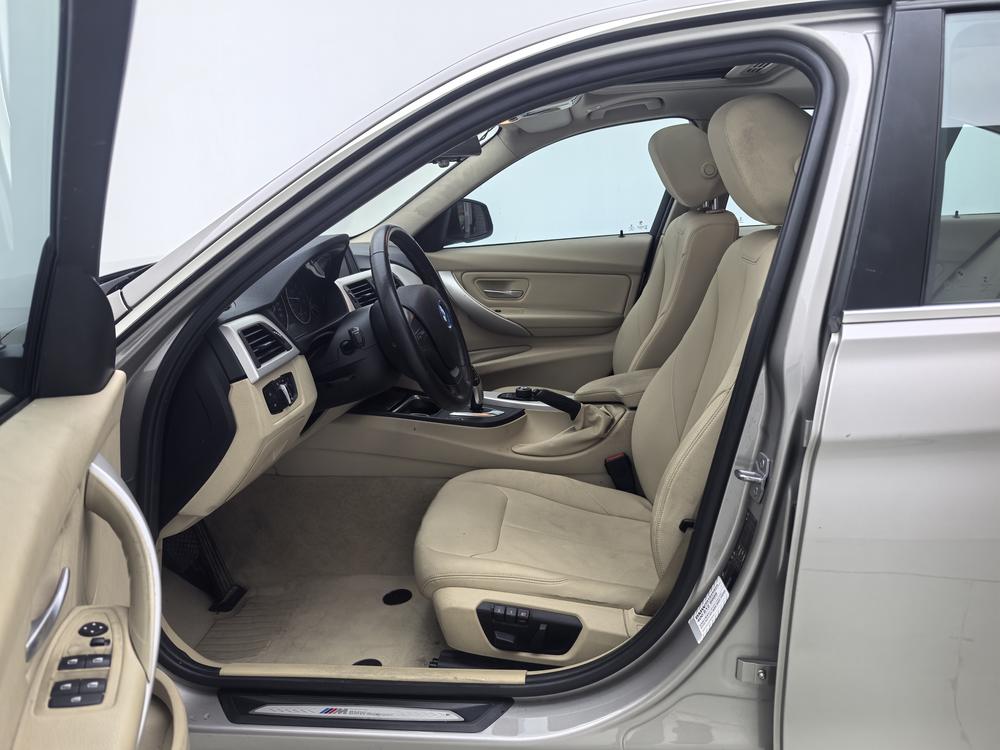 BMW 3 Series 2015 316i Entry – фото 20
