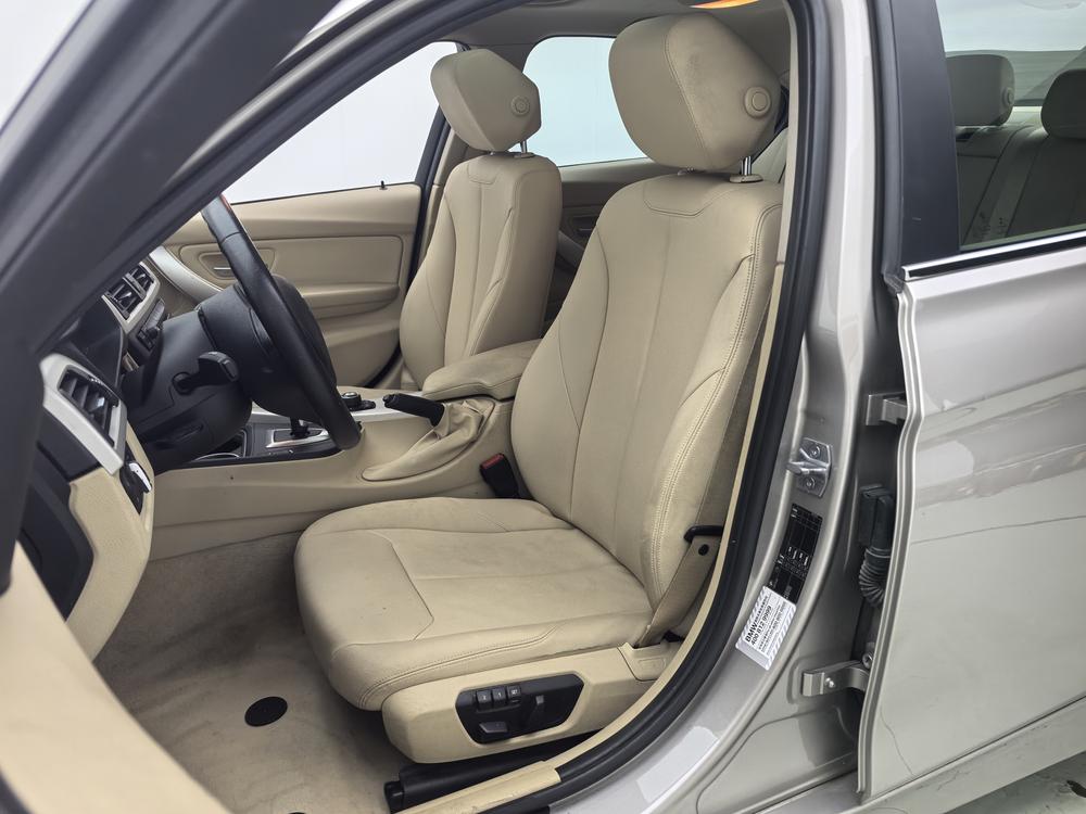 BMW 3 Series 2015 316i Entry – фото 21
