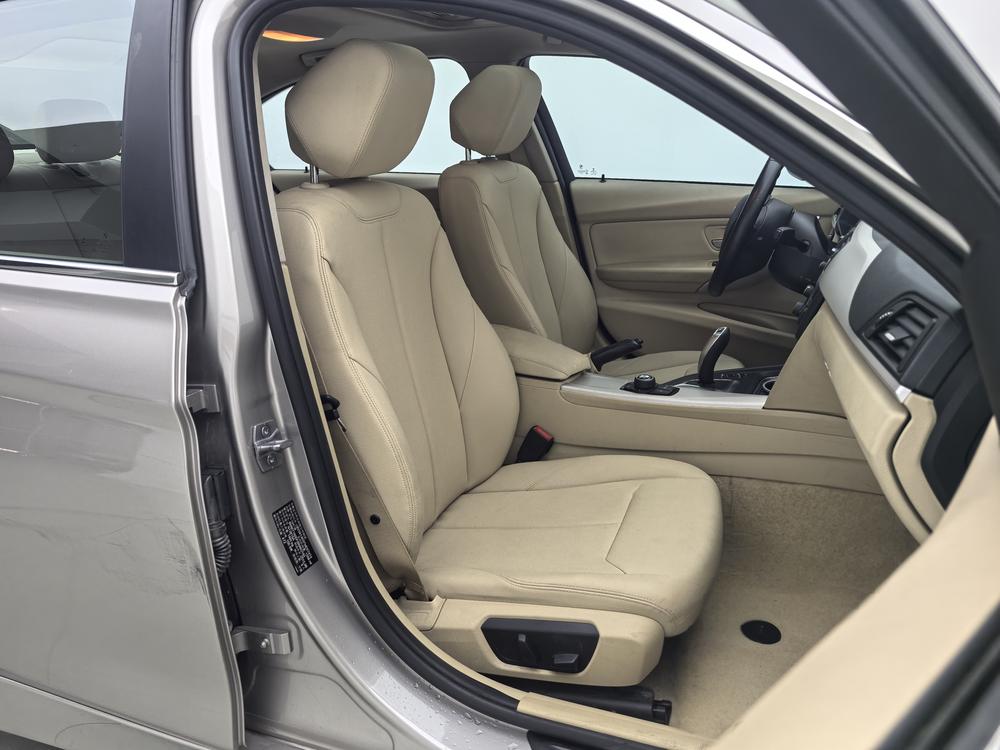 BMW 3 Series 2015 316i Entry – фото 22