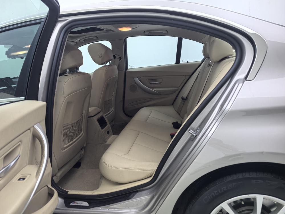 BMW 3 Series 2015 316i Entry – фото 23