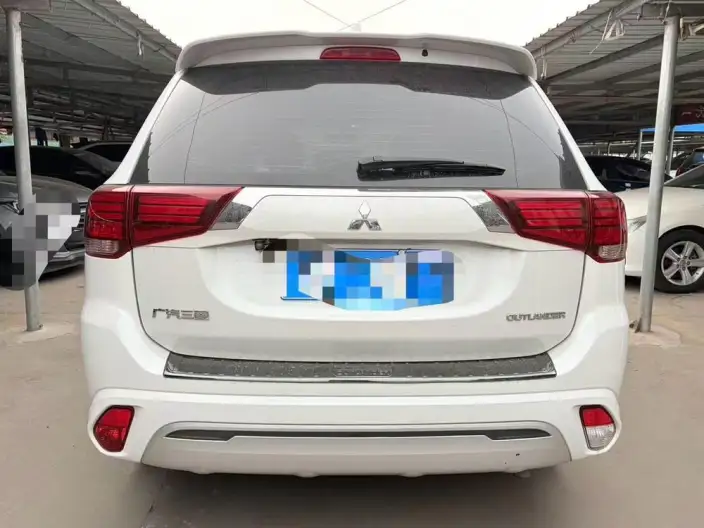 Mitsubishi Outlander 2021 Model 2.0L 2WD Smooth Ride Edition 5 seat – фото 4