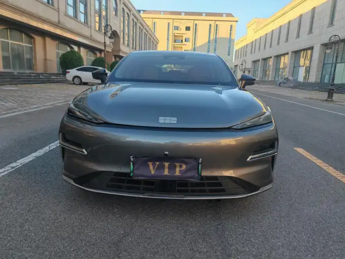 Geely Galaxy E8 PHEV 2025 Model 130km EM-P Tiggo Edition