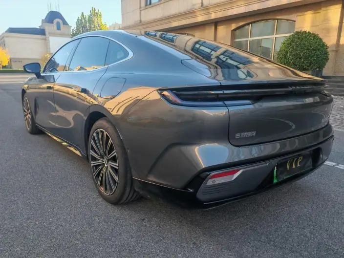 Geely Galaxy E8 PHEV 2025 Model 130km EM-P Tiggo Edition – фото 5