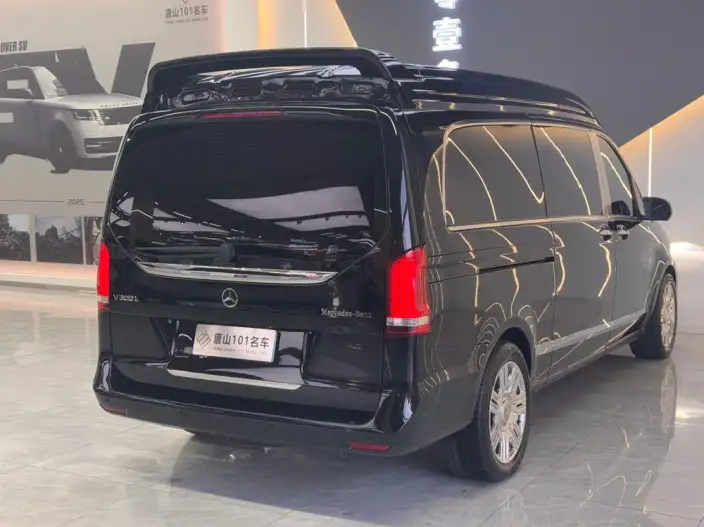 Mercedes-Benz V-Class 2024 Model V 300 L Long wheelbase Deluxe Edition – фото 6
