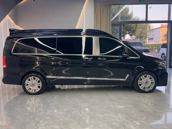 Mercedes-Benz V-Class 2024 Model V 300 L Long wheelbase Deluxe Edition – фото 7
