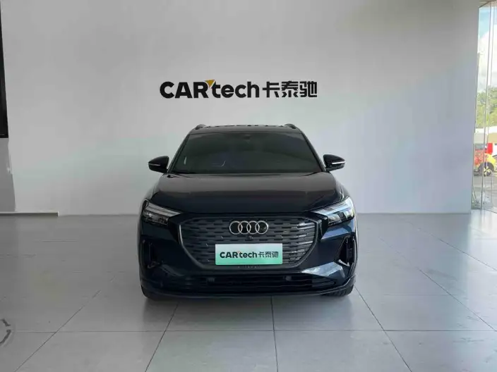 Audi Q4 e-tron 2023 Model 40 e-tron Genesis Night Edition – фото 2