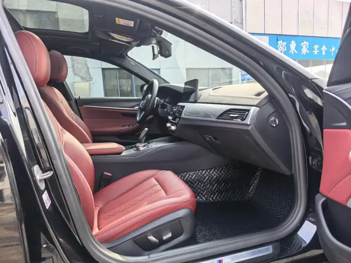 BMW 5 Series 2022 Model Facelift II 530Li Leading Model M Sports Set – фото 8