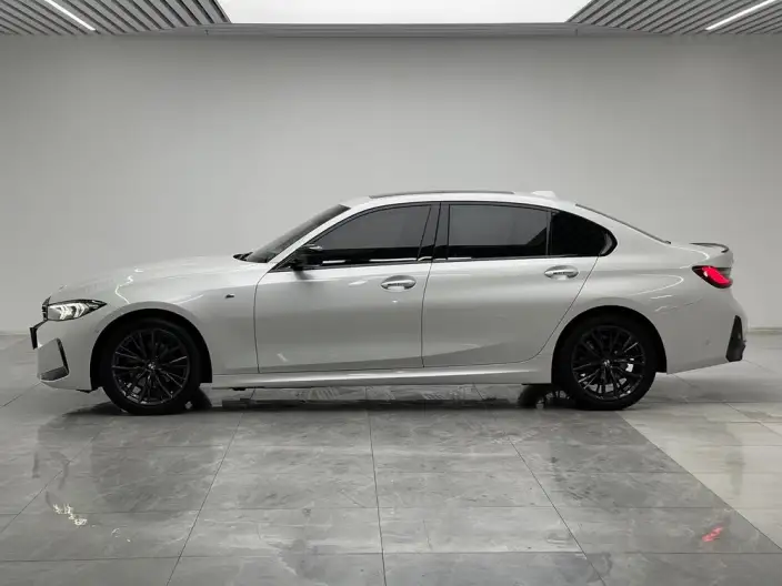 BMW 3 Series 2023 Model 325Li M Sports Night Set