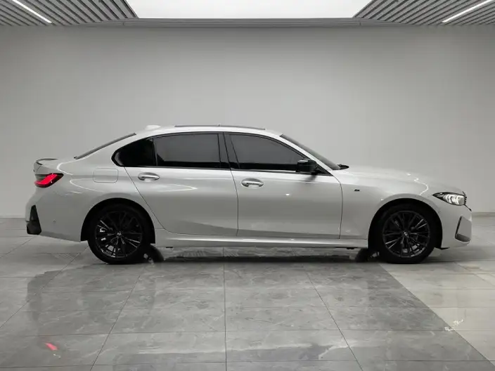 BMW 3 Series 2023 Model 325Li M Sports Night Set – фото 8