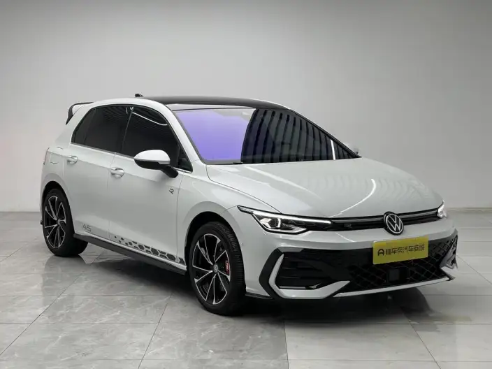 Volkswagen Golf 2025 Model Facelift 300TSI R-Line – фото 3