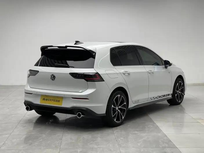 Volkswagen Golf 2025 Model Facelift 300TSI R-Line – фото 7