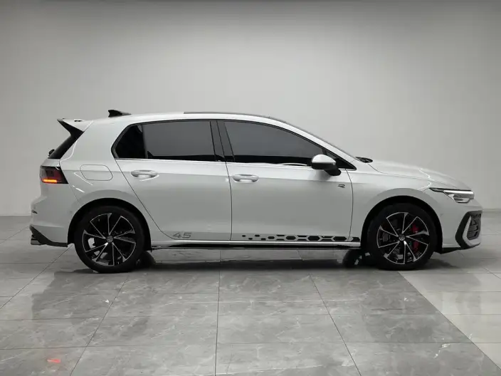 Volkswagen Golf 2025 Model Facelift 300TSI R-Line – фото 8