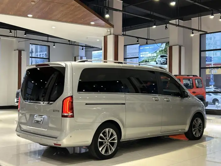 Mercedes-Benz V-Class 2021 Model V 260 Pilot Edition – фото 6