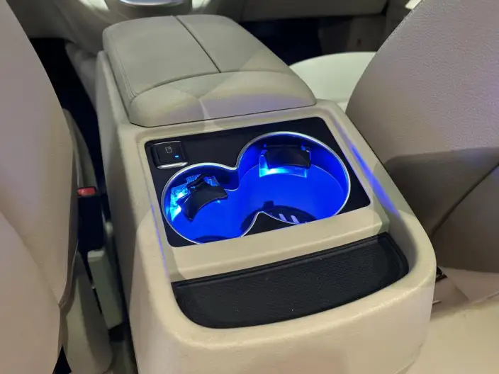 Mercedes-Benz V-Class 2021 Model V 260 Pilot Edition – фото 10