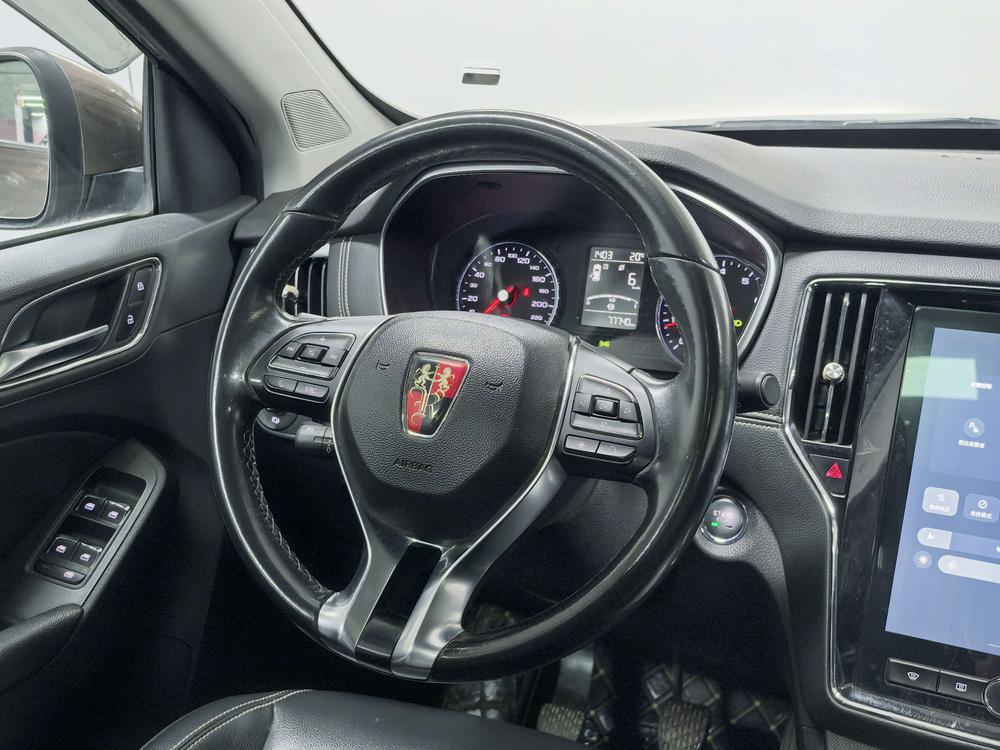 Roewe RX5 Модель 2018 года 20T 2WD Manual Internet Zhizun Edition – фото 16