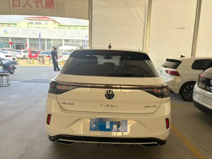 Volkswagen T-Roc 2023 Model 300TSI DSG Chenguang Edition – фото 3