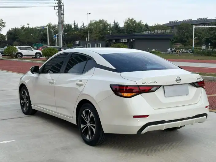 Nissan Sylphy 2022 Model 1.6L XL CVT Yuexiang Edition