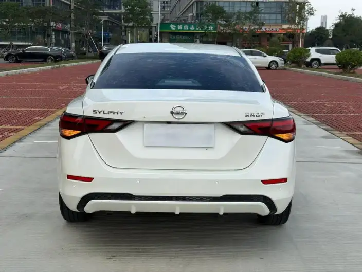 Nissan Sylphy 2022 Model 1.6L XL CVT Yuexiang Edition – фото 5