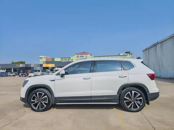 Volkswagen Tharu 2022 Model 280TSI 2WD Deluxe Edition – фото 4