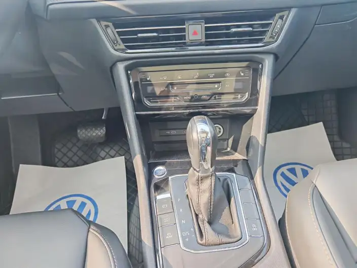 Volkswagen Tharu 2022 Model 280TSI 2WD Deluxe Edition – фото 8