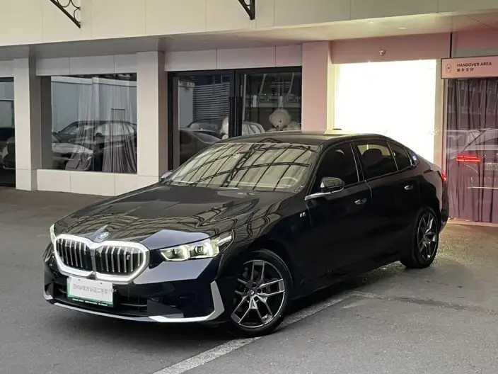 BMW i5 2024 Model eDrive35L Exclusive Model Luxury Set