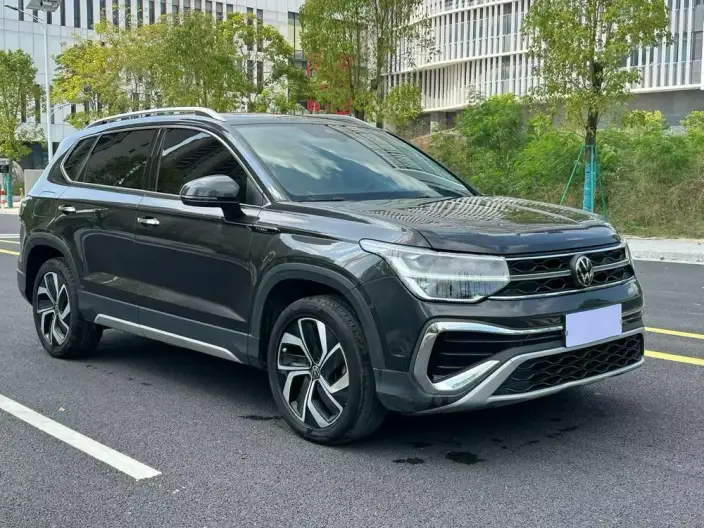 Volkswagen Tharu 2024 Model 300TSI 2WD Full Moon Edition – фото 3