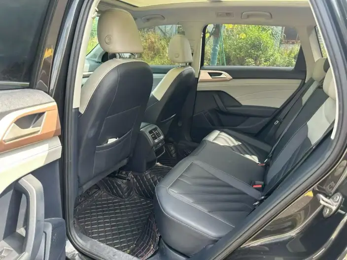 Volkswagen Tharu 2024 Model 300TSI 2WD Full Moon Edition – фото 9