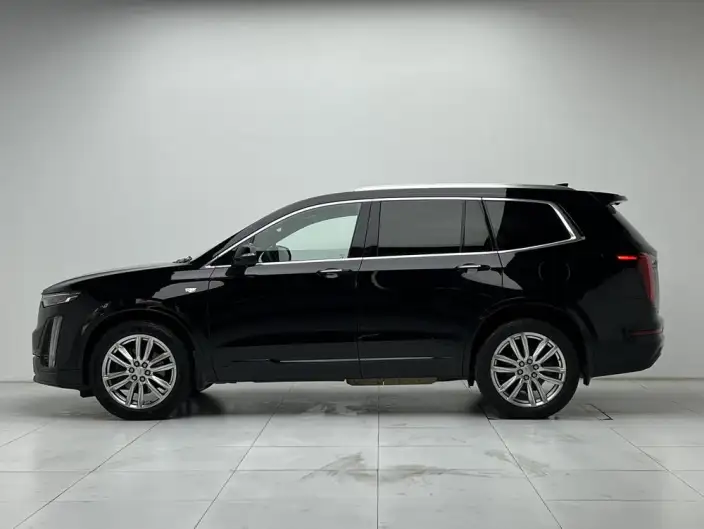 Cadillac XT6 2022 Model 2.0T VI seat 4WD Luxury Model