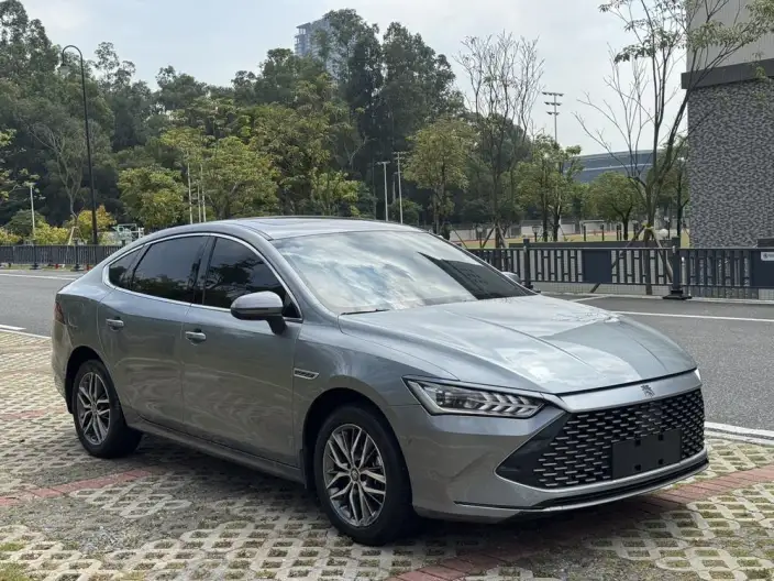 BYD Qin PLUS DM 2023 Model DM-i Champion Edition 120KM Leading Model – фото 3