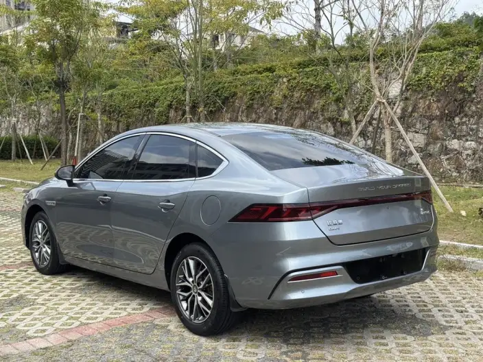 BYD Qin PLUS DM 2023 Model DM-i Champion Edition 120KM Leading Model – фото 4