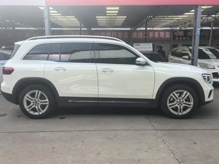Mercedes-Benz GLB 2023 Model GLB 220 Dynamic Model