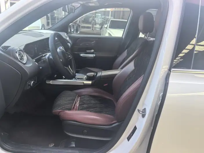 Mercedes-Benz GLB 2023 Model GLB 220 Dynamic Model – фото 7